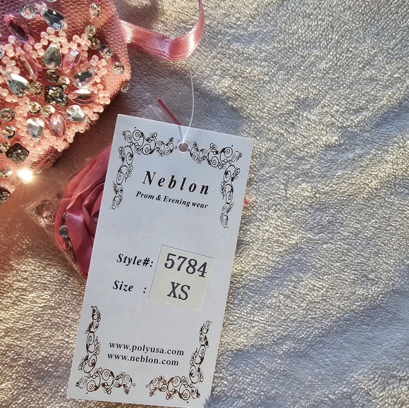 Party dress - Picture 3 of 6